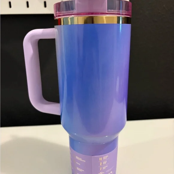 Stanley 40 oz Wicked H2.0 Flowstate Quencher Tumbler Glinda For Good NEW - Picture 7 of 9